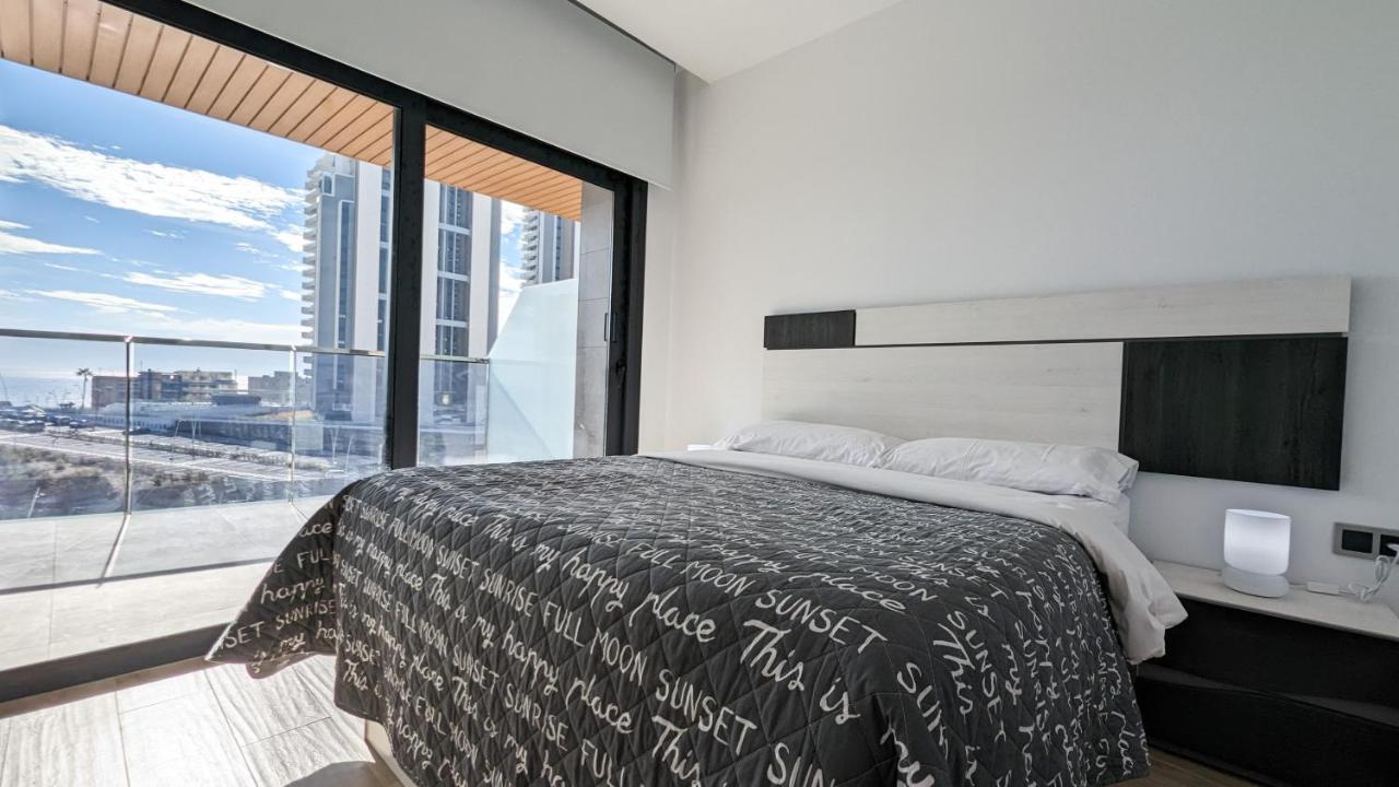 Sunset Waves Lovely Apartment Бенидорм Екстериор снимка