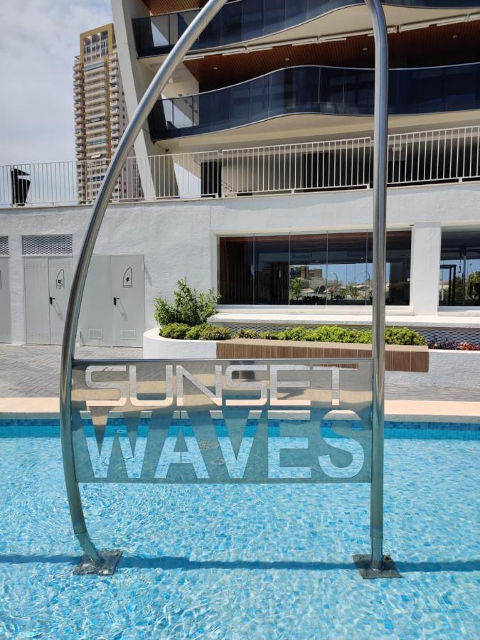 Sunset Waves Lovely Apartment Бенидорм Екстериор снимка